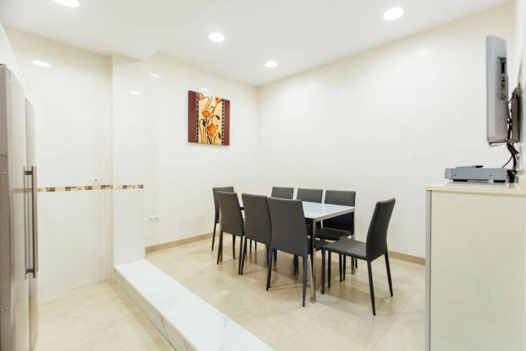 Duplex With Terrace- 5Bd 3Bth- Center Διαμέρισμα Σεβίλλη Εξωτερικό φωτογραφία