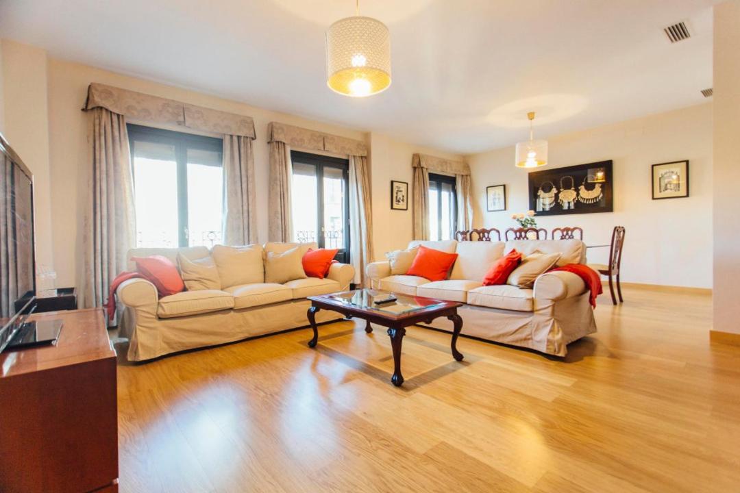 Duplex With Terrace- 5Bd 3Bth- Center Διαμέρισμα Σεβίλλη Εξωτερικό φωτογραφία